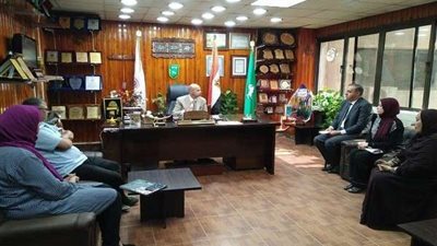 وكيل وزارة الصحة بالشرقية يجتمع بإدارة الأسنان بالمديرية