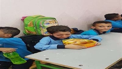 بين الضحك والبكاء.. حال الأطفال في أول يوم دراسي