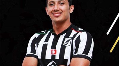 بعد تعاقده رسميًا مع طلائع الجيش.. الصفاقسي يتمسك بعمرو جمال