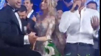 هنا الزاهد ترتدي فستان ثاني خلال حفل زفافها على أحمد فهمى