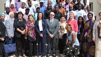 للتعرف على وضع المرأة.. مايا مرسي تلتقي شباب الإعلاميين الأفارقة