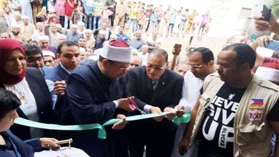 وزير الأوقاف ومحافظ الشرقية يفتتحان مسجد أبو عبيدة بن الجراح بمنيا القمح