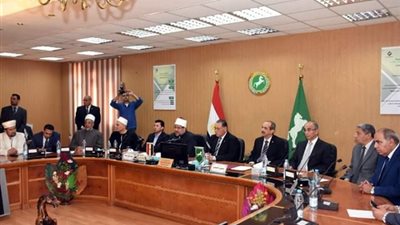 وزير الأوقاف ومحافظ الشرقية يلتقيان بالأئمة ورجال الدعوة الإسلامية