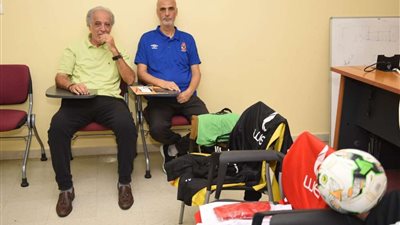 رسميًا.. الأهلي يرتدي الزي التقليدي أمام كانو سبورت