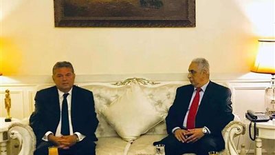 السفير المصري في بكين يستقبل وزير قطاع الأعمال (صور)