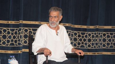 سيد رجب يحتفل مع جمهوره بجائزة الإبداع