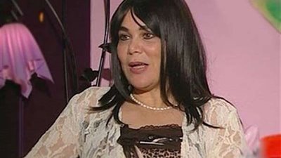 ناشطة حقوقية: فتوى عدم أحقية الزوجة فى معرفة راتب زوجها خاطئة