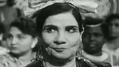 حكايات حموات تسببن في إنهاء زيجات أبنائهن بالوسط الفني