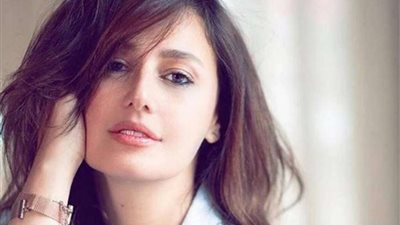 بإطلالة ناعمة.. حلا شيحة تفاجئ متابعيها على 