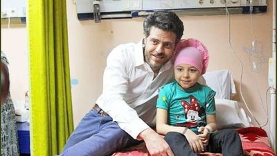 بالصور.. طارق صبرى فى زيارة للمعهد القومي للأورام