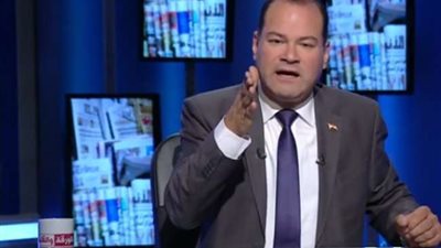 نشأت الديهي: كل من يهاجم مصر خائن