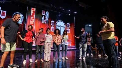 خالد سرحان يبدأ بروفات 