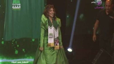 أصالة تطل على جمهورها بالأخضر في حفل اليوم الوطني السعودي