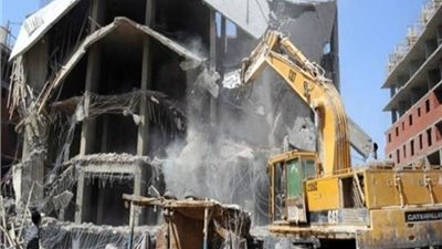 إزالة 250 عقارًا ومخزنًا بمنطقة الحكر القديم بحي الشرابية