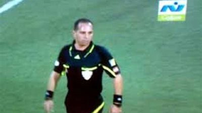 سعيد حمزة حكما لمباراة أسوان والمقاصة غدا