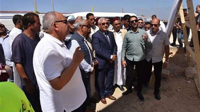 الغرابلى يضع حجر أساس توسعات بمحطة شرق مطروح