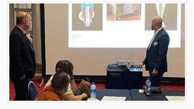 الأمين العام للمجلس الأعلى للآثار يتفقد القاعة المخصصة لمعرض رمسيس  بالولايات المتحدة