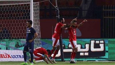 الأهلي يفوز على إنبي في الدوري ويواصل ملاحقة الزمالك