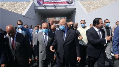 وزير النقل بعد تفقده مشروعات القطار الكهربائي: من المخطط وصول أول قطارين قبل نهاية أغسطس الجاري