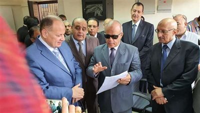 عصام سعد يستقبل مسئولي التطور التقني بمحكمة الفيوم