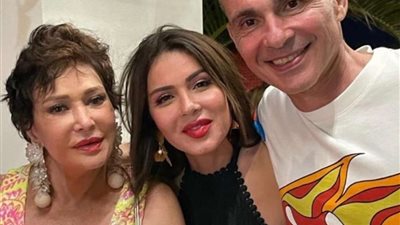 نجلاء بدر فى أحدث ظهور لها برفقة لبلبة