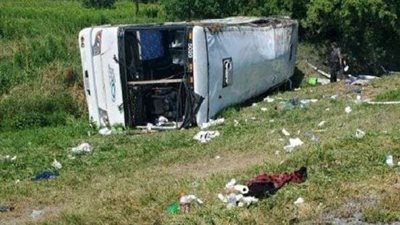 إصابة أكثر من 50 شخص في إنقلاب حافلة بالولايات المتحدة الأمريكية