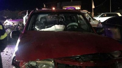 إصابة 4 أشخاص في تصادم سيارتي ملاكي على طريق المحور