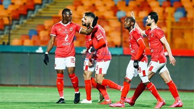 الليلة.. الأهلي يخشى مفاجأت طلائع الجيش بالدوري