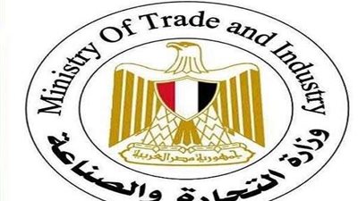 التجارة والصناعة: 3% زيادة في الصادرات وانخفاض العجز بالميزان التجاري