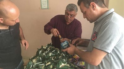 ضبط أكياس وعبوات حناء مجهولة المصدر بمطروح