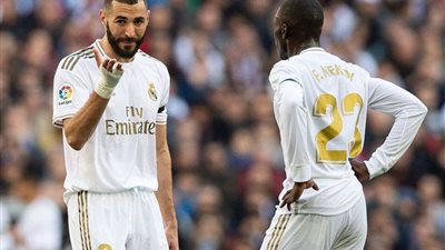 شاهد.. بنزيما يُثير الجدل بشأن انتقال مبابي لريال مدريد