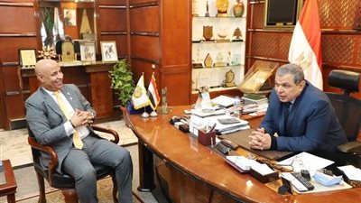 القوى العاملة تصدر بيان بشأن العمالة المصرية في السعودية