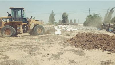 إزالة 13  تعدي على مساحة 16321 متر مربع بمركزي بدر والدلنجات