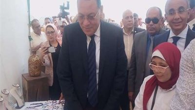 محافظ الشرقية يفتتح معرض التراث على هامش مهرجان الخيول العربية