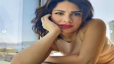 جمهور صبا مبارك ينتقد إطلالتها في مهرجان الجونة