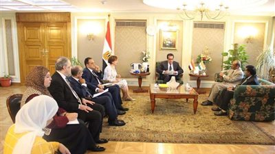 وزير التعليم العالي يستقبل السفير الهندي لبحث آليات التعاون المشترك