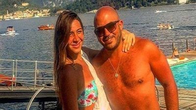 شاهد.. محمود العسيلي يخطف الأنظار مع خطيبته