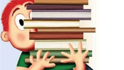 التعليم تنفي شائعة ربط تسليم الكتب بالمصروفات