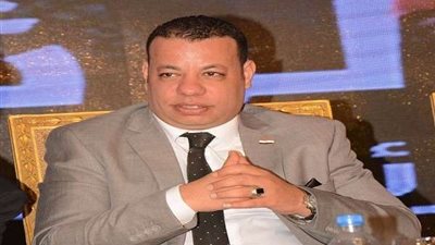 محمود عشيش: 