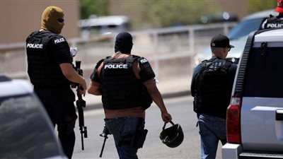 الشرطة الأمريكية تعتقل شخص يحمل قنبلة بالقرب من مبنى الكابيتول