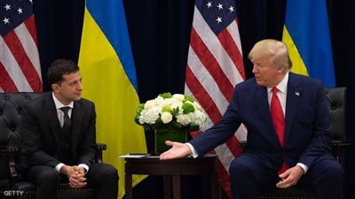 رئيس أوكرانيا يعلق على نشر واشنطن مكالمته مع ترامب