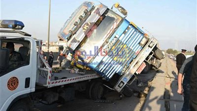 مصرع وإصابة 7 أشخاص في حادث انقلاب سيارة على طريق إسكندرية مطروح الساحلي