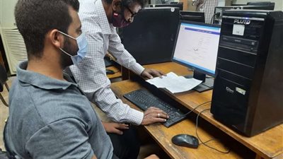 بالصور | معامل تنسيق جامعة القاهرة تستقبل طلاب الثانوية العامة لتسجيل رغباتهم