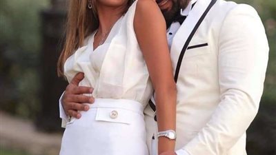 لحظات رومانسية.. الصور الأولى من عقد قران أحمد سعد وعلياء بسيوني شاهد