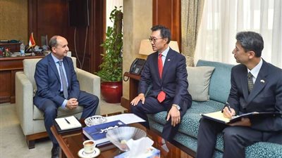 بالصور.. وزير التجارة يبحث استعدادات استضافة القاهرة لمنتدى الأعمال المصري الكوري