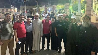 وقفة تضامنية لدعم مصر والسيسي بميدان الشهداء في بني سويف