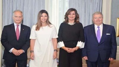 وفد يوناني يبحث مع وزيرة الهجرة إطلاق 