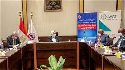 الصحة توضح حقيقة إعطاء الأطقم الطبية جرعة ثالثة من لقاح كورونا