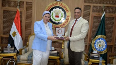 محافظ الدقهلية يستقبل الأمين العام للمجلس القومي للطفولة والأمومة والوفد المرافق لها