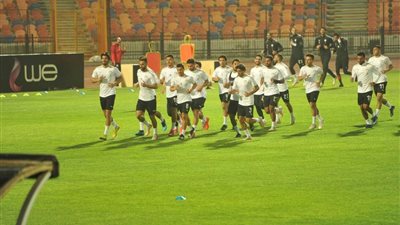 قبل مواجهة أنجولا.. محترفو منتخب مصر يخوضون مرانًا وحيدًا